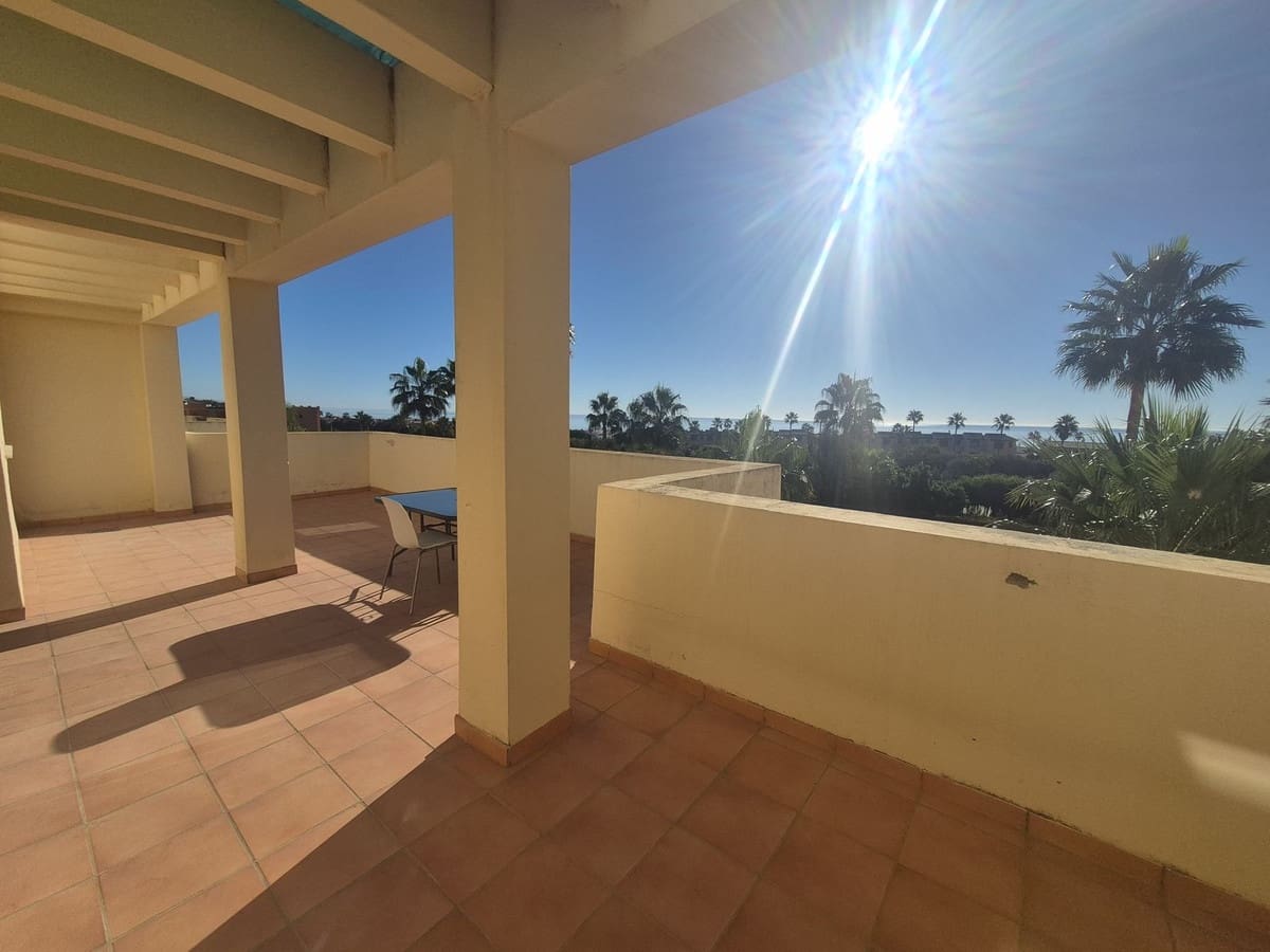 3 soverom Penthouse til salgs i Bahia de Casares med svømmebasseng garasje - € 380 000 (Ref: 9345208)