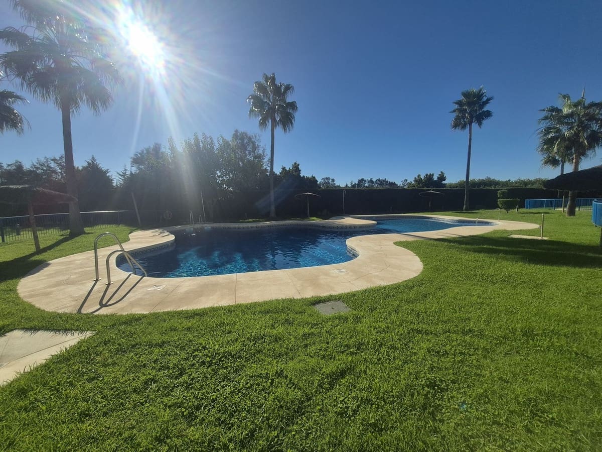 3 soverom Penthouse til salgs i Bahia de Casares med svømmebasseng garasje - € 380 000 (Ref: 9345208)