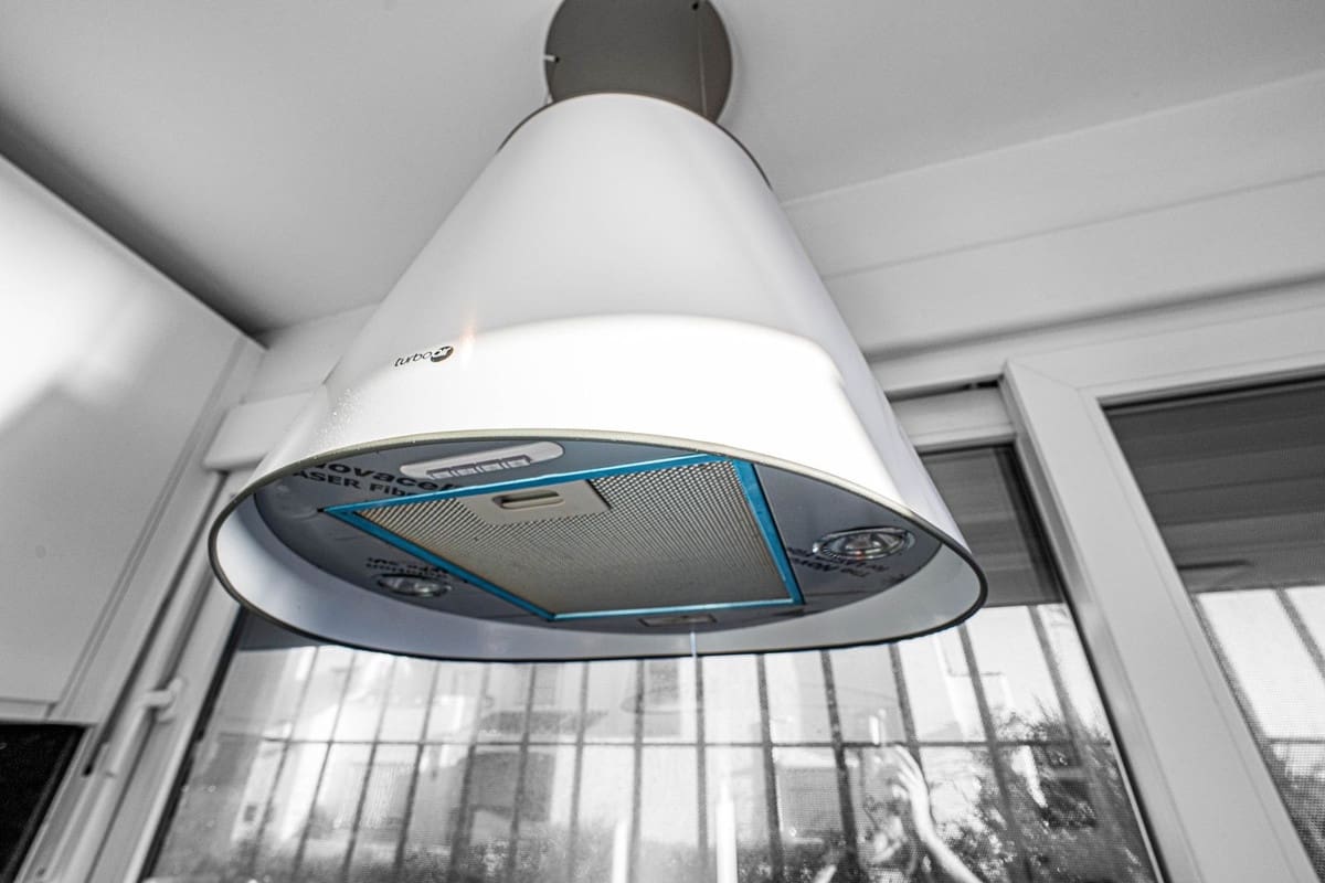 2 bedroom Townhouse for sale in La Duquesa / Puerto de la Duquesa with pool - € 569,000 (Ref: 9406988)