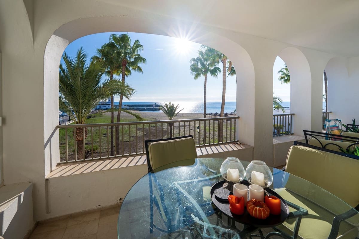 3 slaapkamer Appartement te koop in La Duquesa / Puerto de la Duquesa met zwembad garage - € 540.000 (Ref: 9425848)