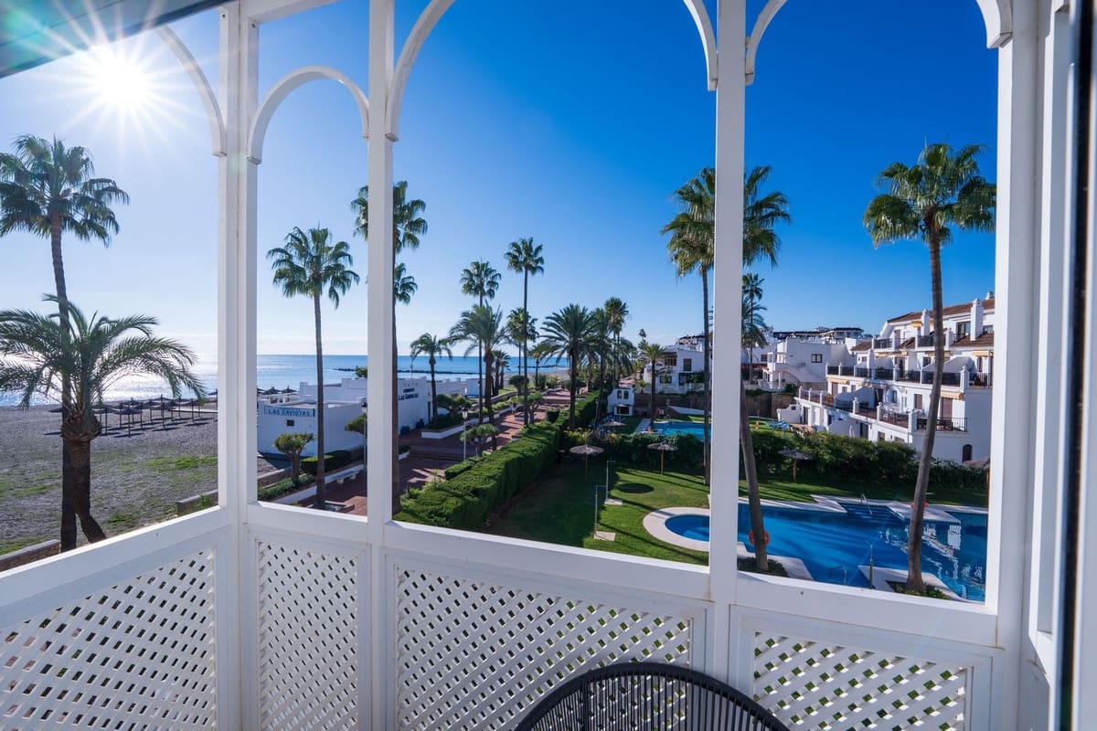 3 slaapkamer Appartement te koop in La Duquesa / Puerto de la Duquesa met zwembad garage - € 540.000 (Ref: 9425848)