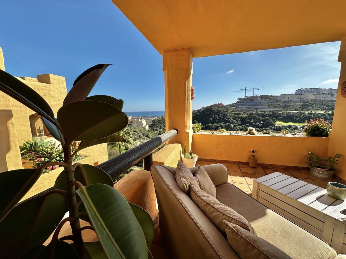 3 bedroom Penthouse for sale in La Duquesa / Puerto de la Duquesa with pool garage - € 550,000 (Ref: 9523510)