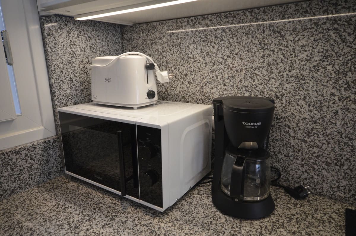 Appartement de 2 chambres à louer à La Duquesa / Puerto de la Duquesa avec piscine - 1 200 € (Ref: 9580140)