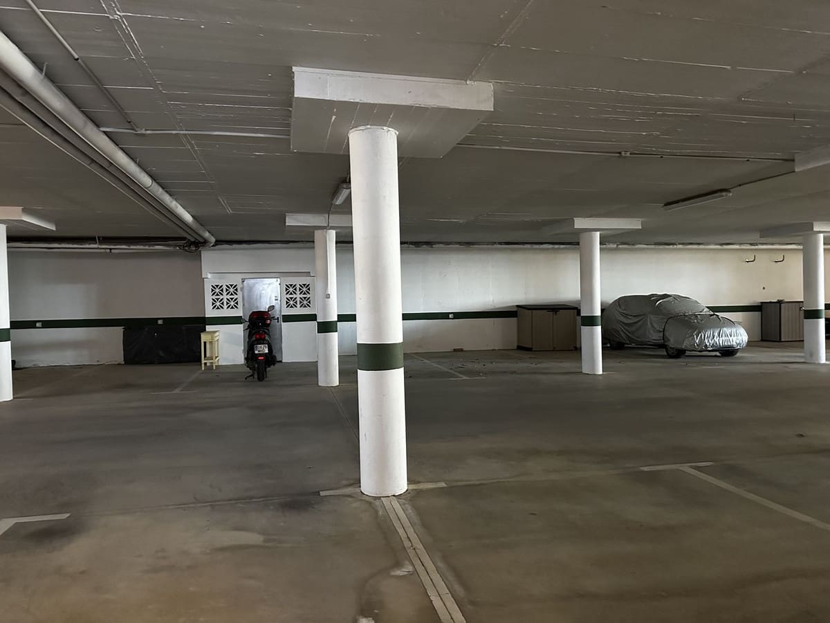 2 soveværelse Lejlighed til salg i Mijas Costa med swimmingpool garage - € 398.000 (Ref: 9626152)