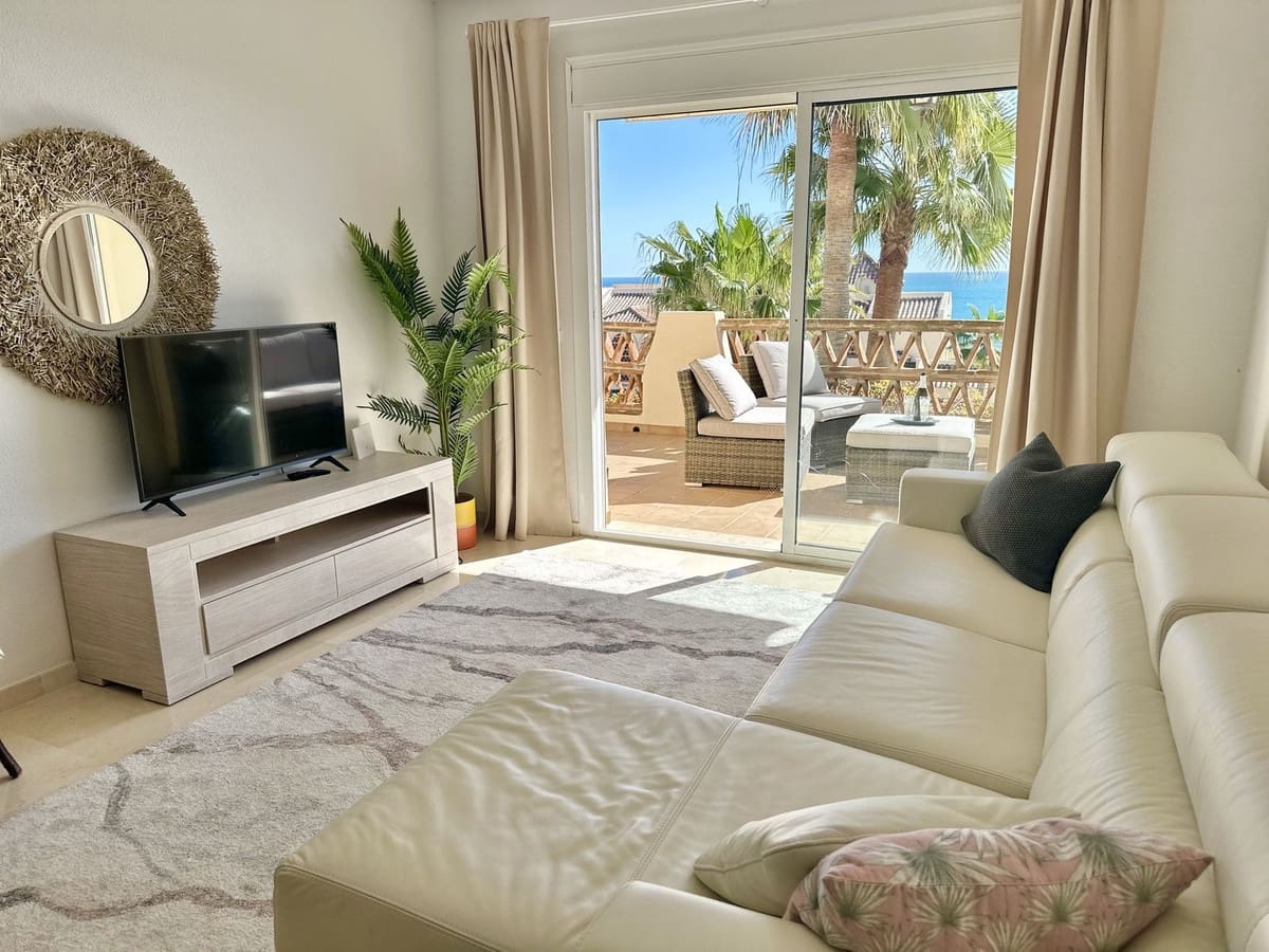 2 bedroom Apartment for sale in Mijas Costa with pool garage - € 398,000 (Ref: 9626152)