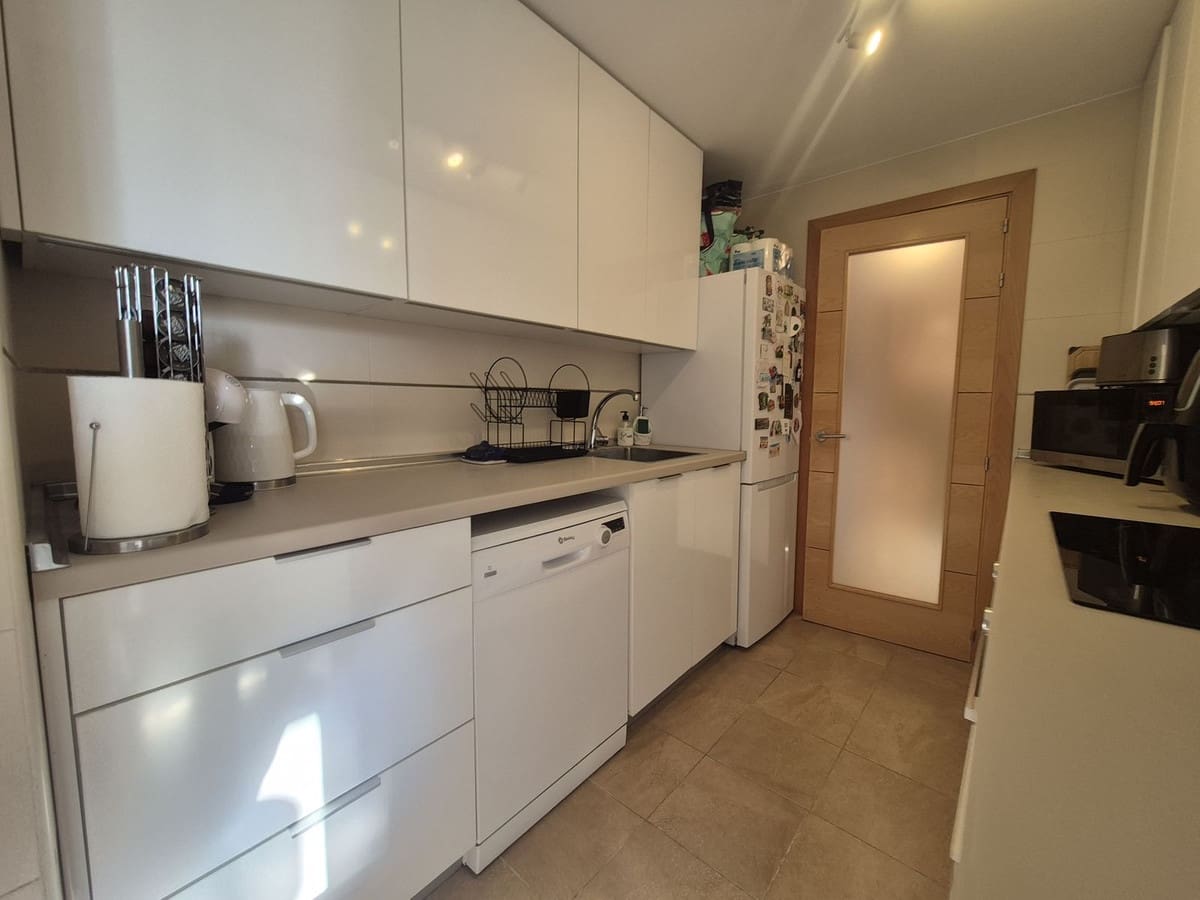 Apartamento de 2 habitaciones en Manilva en venta con piscina garaje - 349.950 € (Ref: 9626153)