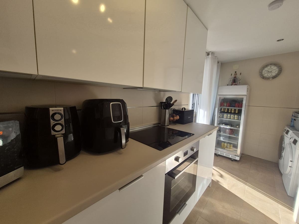 2 slaapkamer Appartement te koop in Manilva met zwembad garage - € 349.950 (Ref: 9626153)