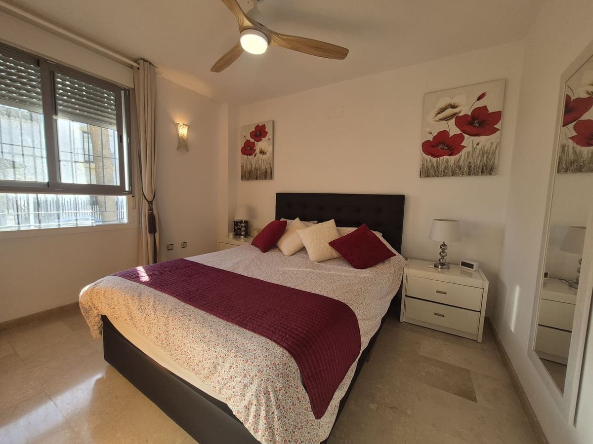 2 slaapkamer Appartement te koop in Manilva met zwembad garage - € 349.950 (Ref: 9626153)