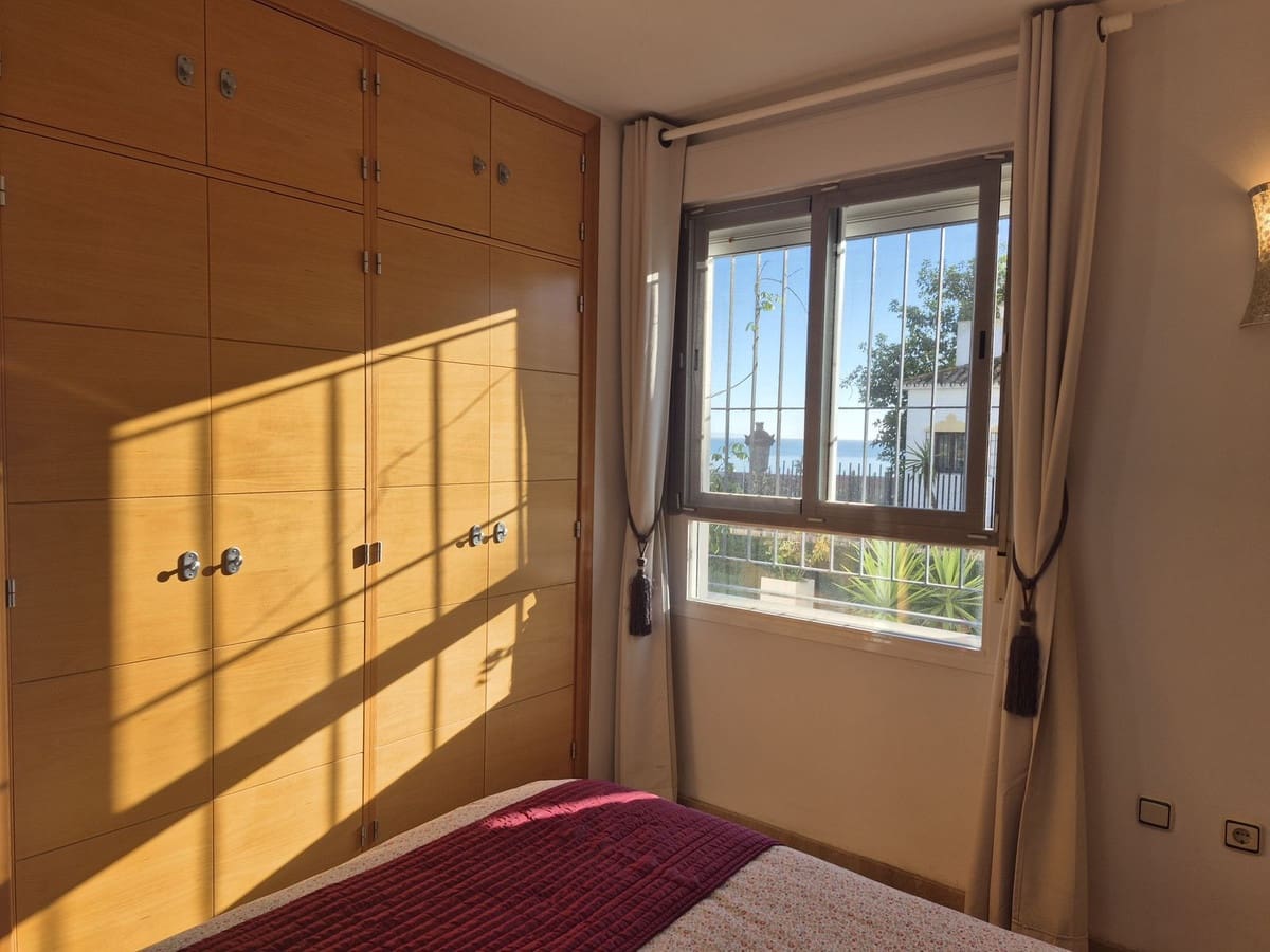 2 slaapkamer Appartement te koop in Manilva met zwembad garage - € 349.950 (Ref: 9626153)