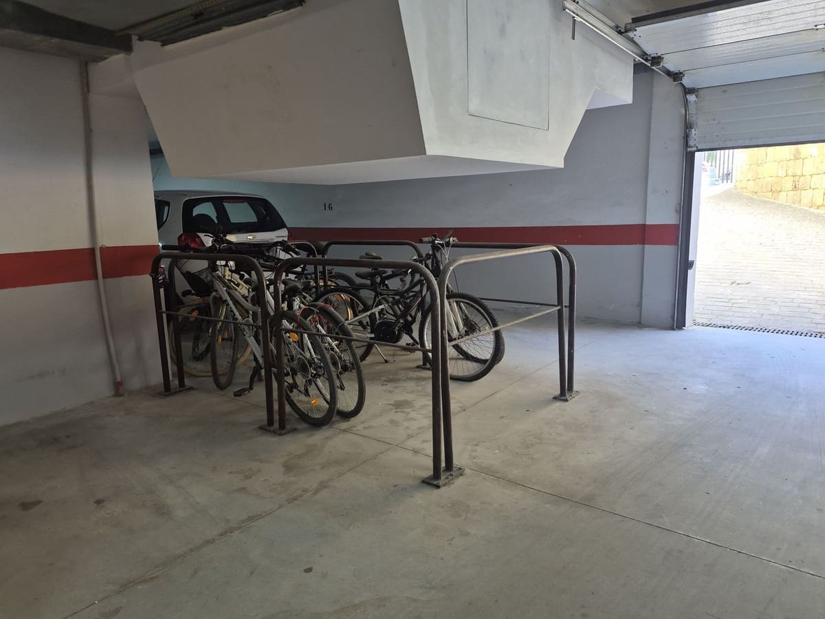 2 slaapkamer Appartement te koop in Manilva met zwembad garage - € 349.950 (Ref: 9626153)