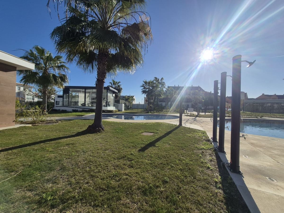 2 slaapkamer Appartement te koop in Manilva met zwembad garage - € 349.950 (Ref: 9626153)