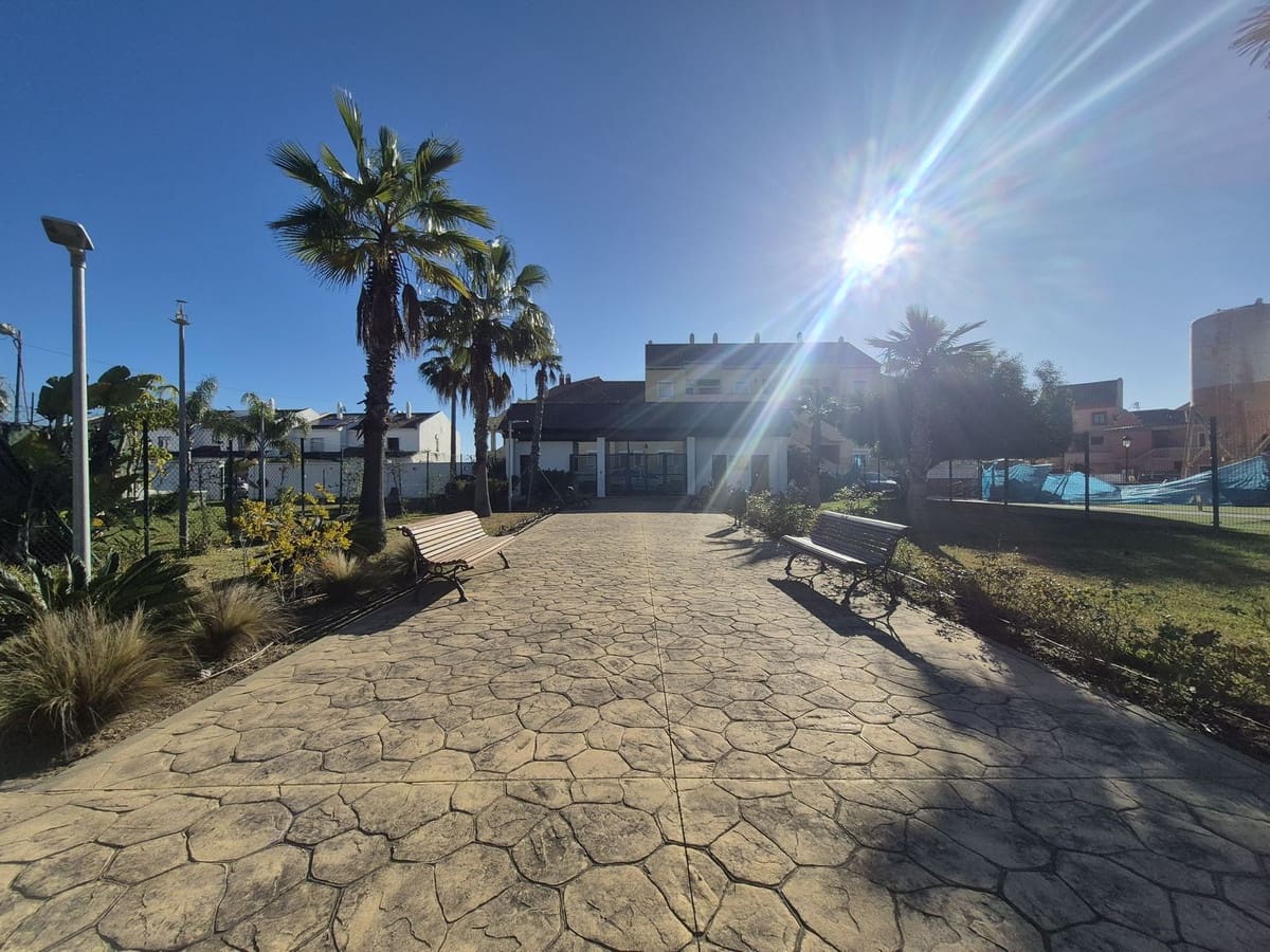 2 slaapkamer Appartement te koop in Manilva met zwembad garage - € 349.950 (Ref: 9626153)