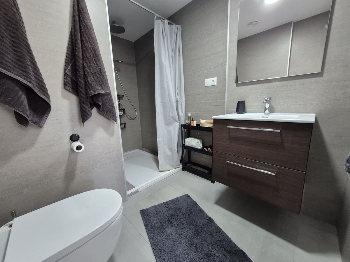 2 camera da letto Appartamento in vendita in La Duquesa / Puerto de la Duquesa con piscina garage - 375.000 € (Rif: 9646335)