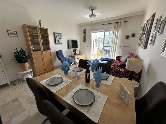 Apartamento de 2 habitaciones en La Duquesa / Puerto de la Duquesa, Manilva en venta con piscina garaje - 310.000 € (Ref: 9663254)