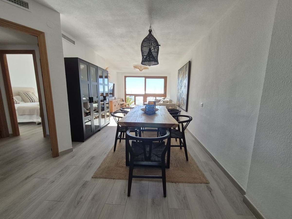 3 soveværelse Lejlighed til salg i La Duquesa / Puerto de la Duquesa med garage - € 499.000 (Ref: 9687575)