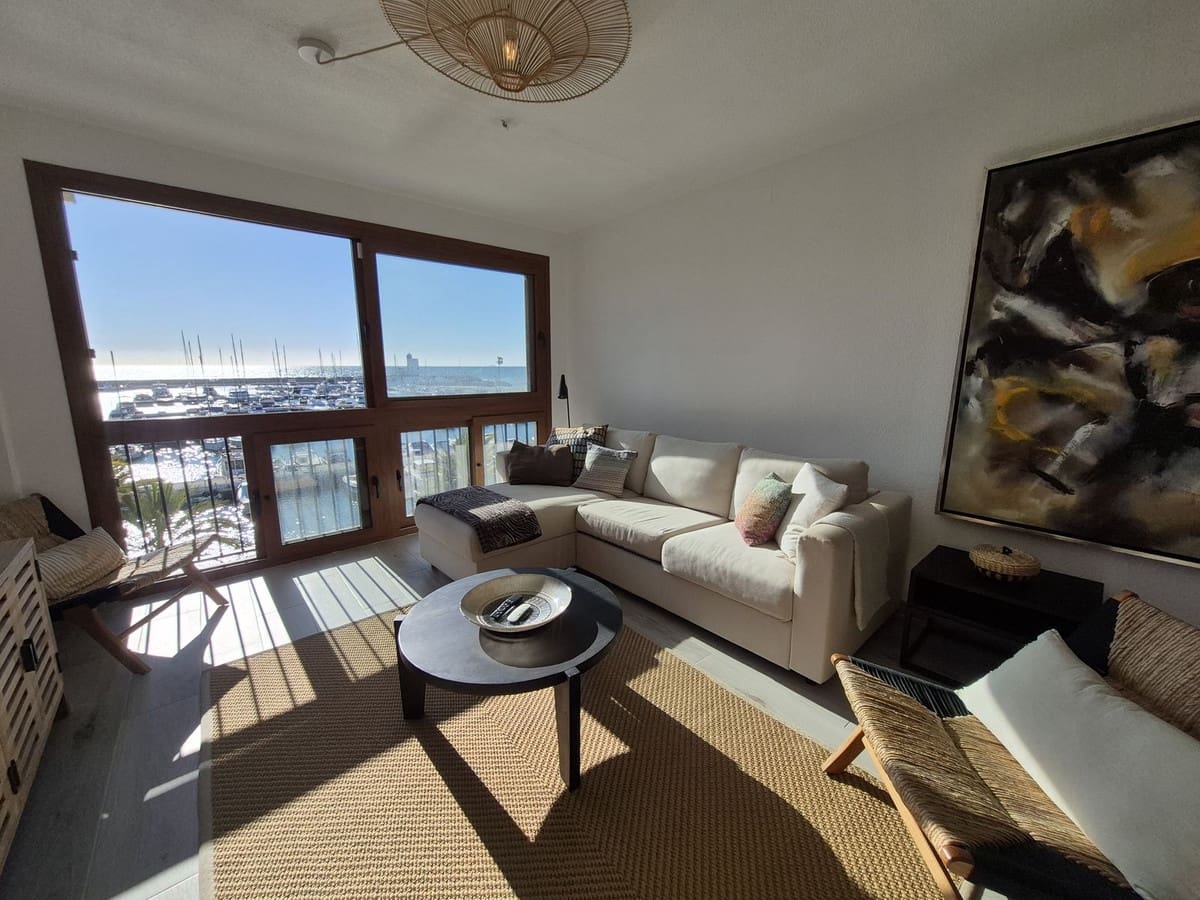 3 soveværelse Lejlighed til salg i La Duquesa / Puerto de la Duquesa med garage - € 499.000 (Ref: 9687575)