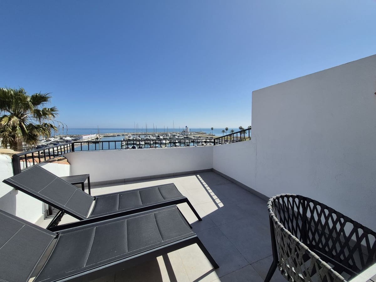 Apartamento de 3 habitaciones en La Duquesa / Puerto de la Duquesa en venta con garaje - 499.000 € (Ref: 9687575)
