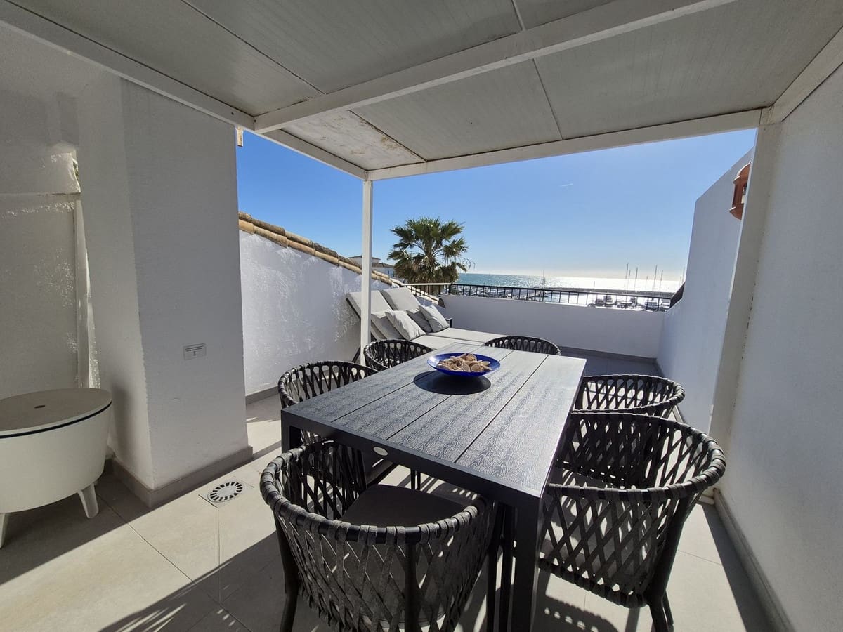 Apartamento de 3 habitaciones en La Duquesa / Puerto de la Duquesa en venta con garaje - 499.000 € (Ref: 9687575)