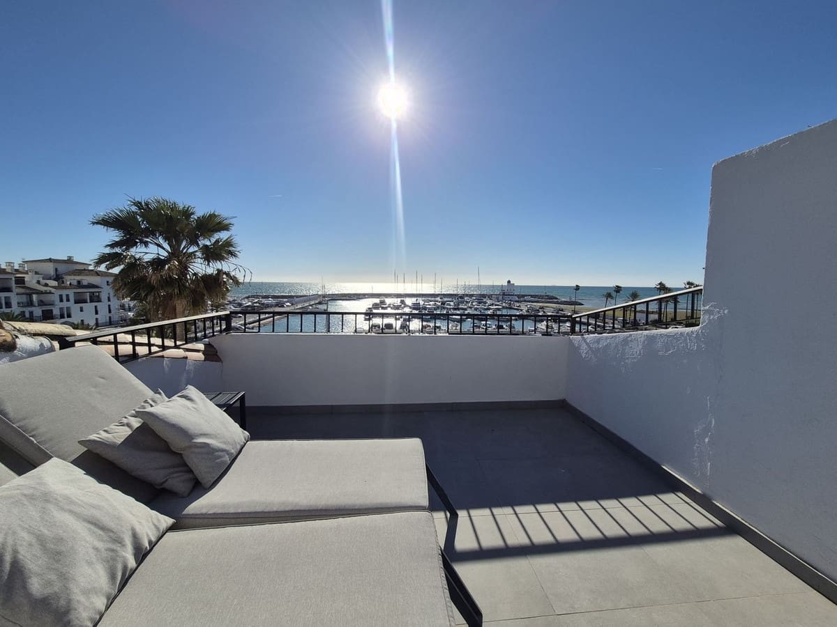 Apartamento de 3 habitaciones en La Duquesa / Puerto de la Duquesa en venta con garaje - 499.000 € (Ref: 9687575)