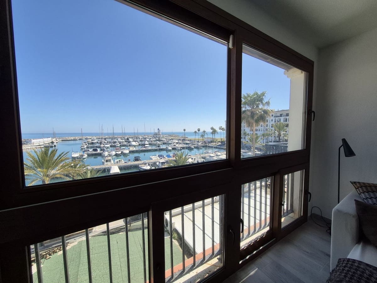 Apartamento de 3 habitaciones en La Duquesa / Puerto de la Duquesa en venta con garaje - 499.000 € (Ref: 9687575)