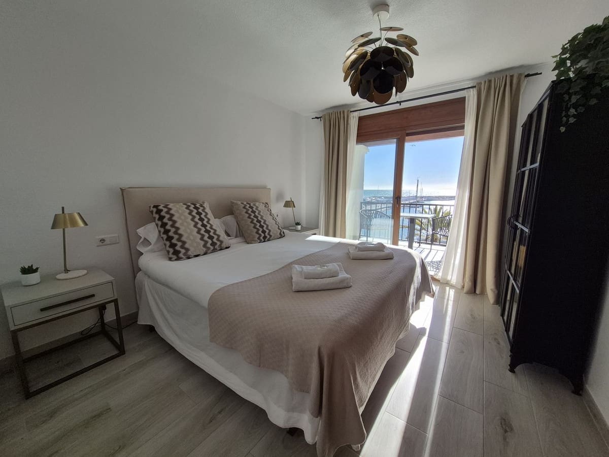 Apartamento de 3 habitaciones en La Duquesa / Puerto de la Duquesa en venta con garaje - 499.000 € (Ref: 9687575)