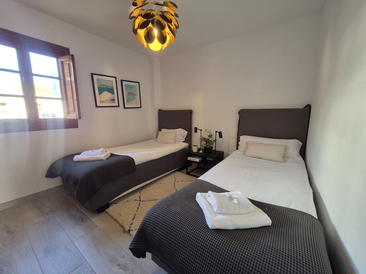 Apartamento de 3 habitaciones en La Duquesa / Puerto de la Duquesa en venta con garaje - 499.000 € (Ref: 9687575)