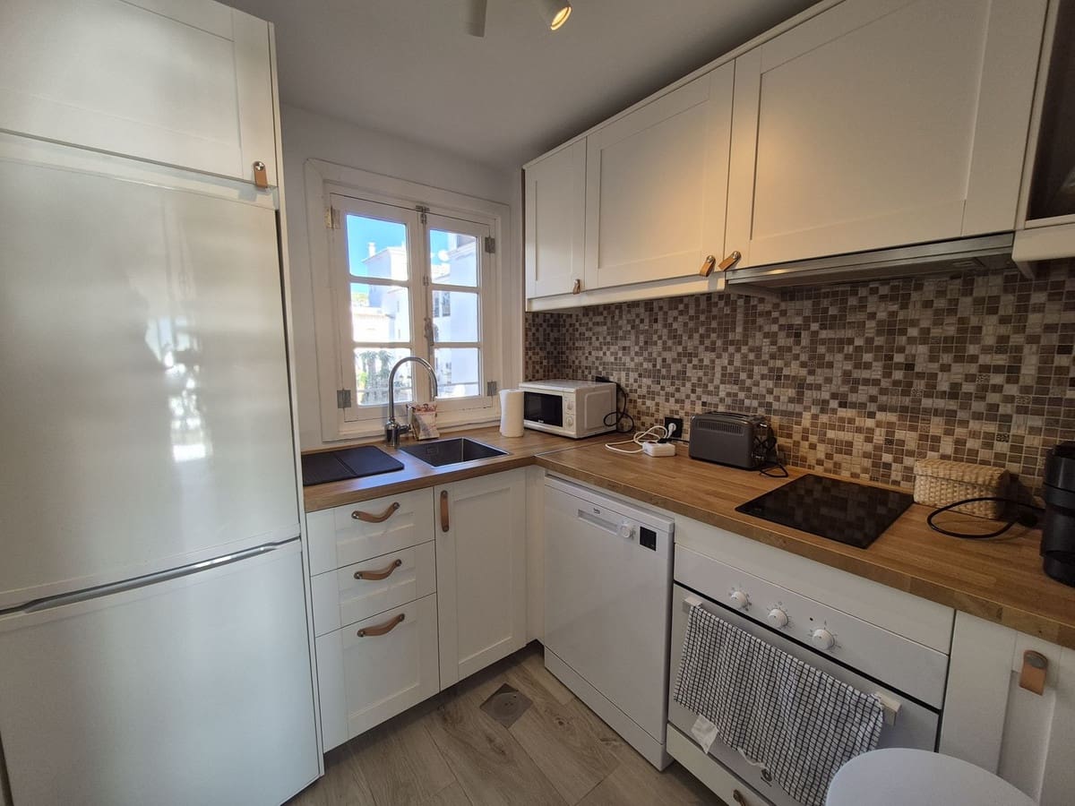 Apartamento de 3 habitaciones en La Duquesa / Puerto de la Duquesa en venta con garaje - 499.000 € (Ref: 9687575)