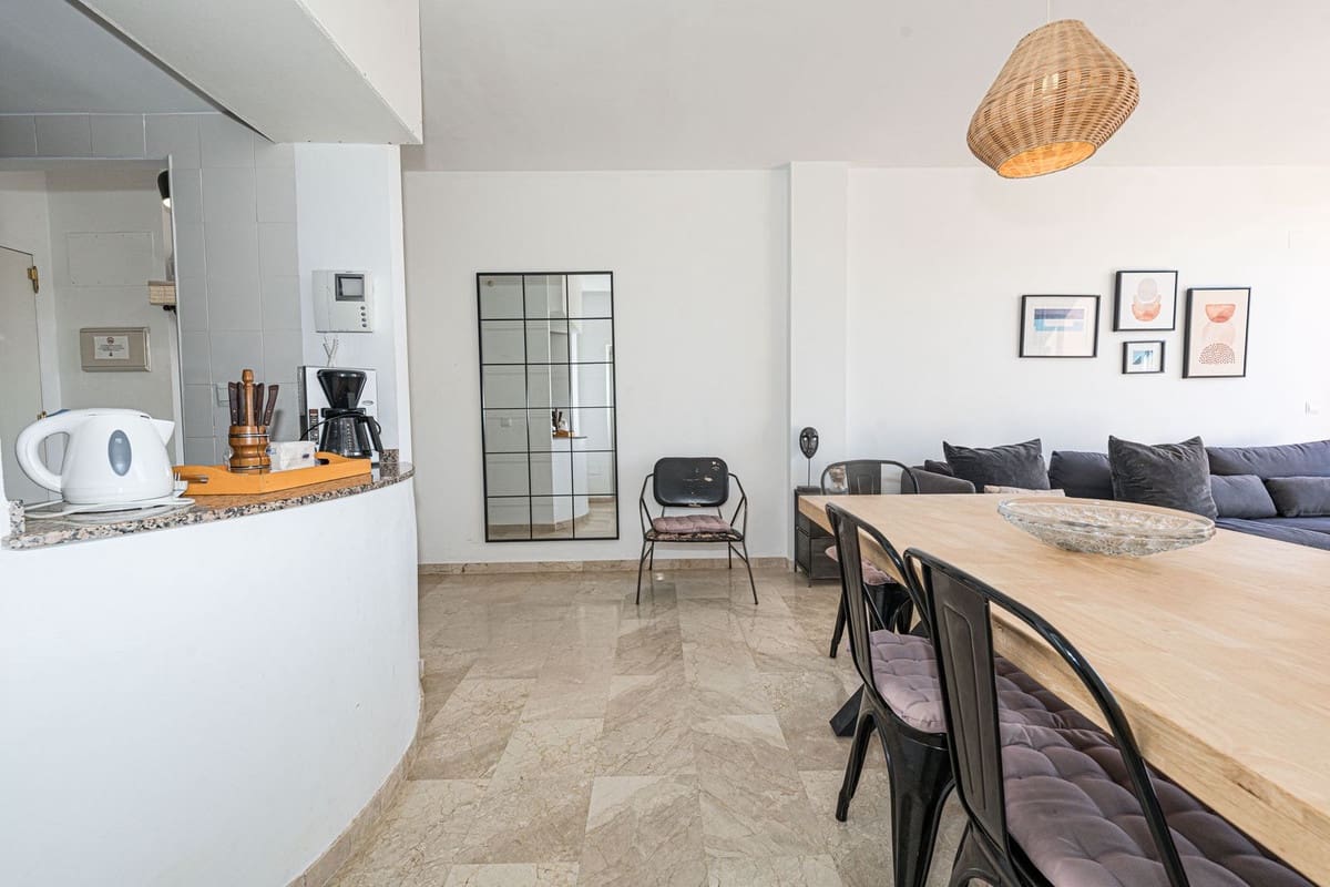 3 soveværelse Penthouse til salg i La Duquesa / Puerto de la Duquesa med swimmingpool garage - € 269.000 (Ref: 9688434)