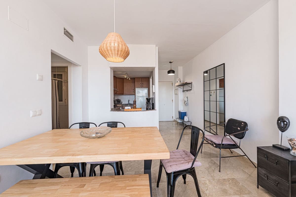 3 soveværelse Penthouse til salg i La Duquesa / Puerto de la Duquesa med swimmingpool garage - € 269.000 (Ref: 9688434)
