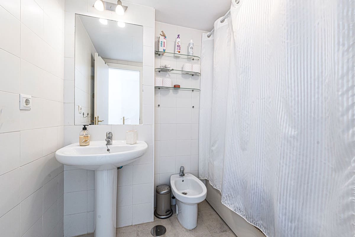 3 soveværelse Penthouse til salg i La Duquesa / Puerto de la Duquesa med swimmingpool garage - € 269.000 (Ref: 9688434)