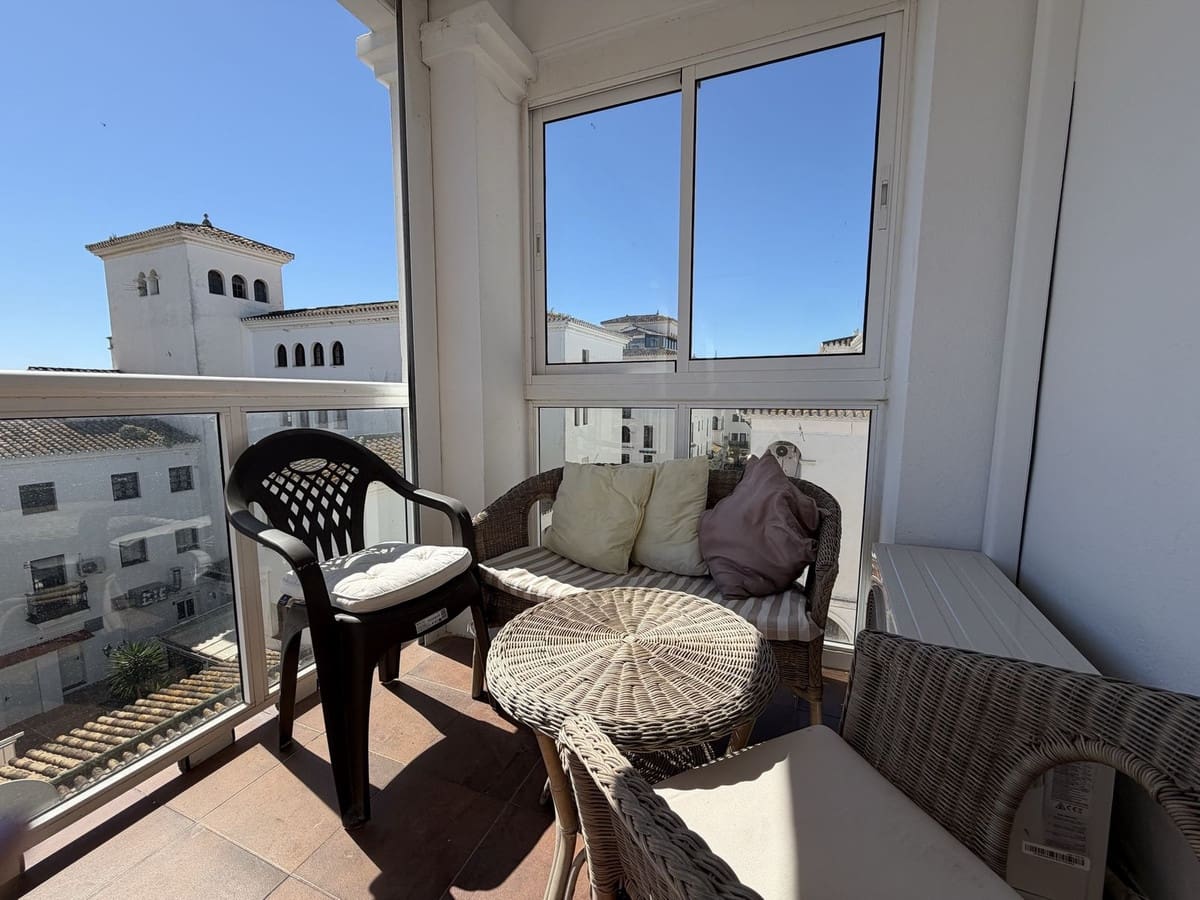 1 chambre Penthouse à vendre à La Duquesa / Puerto de la Duquesa - 249 000 € (Ref: 9776989)