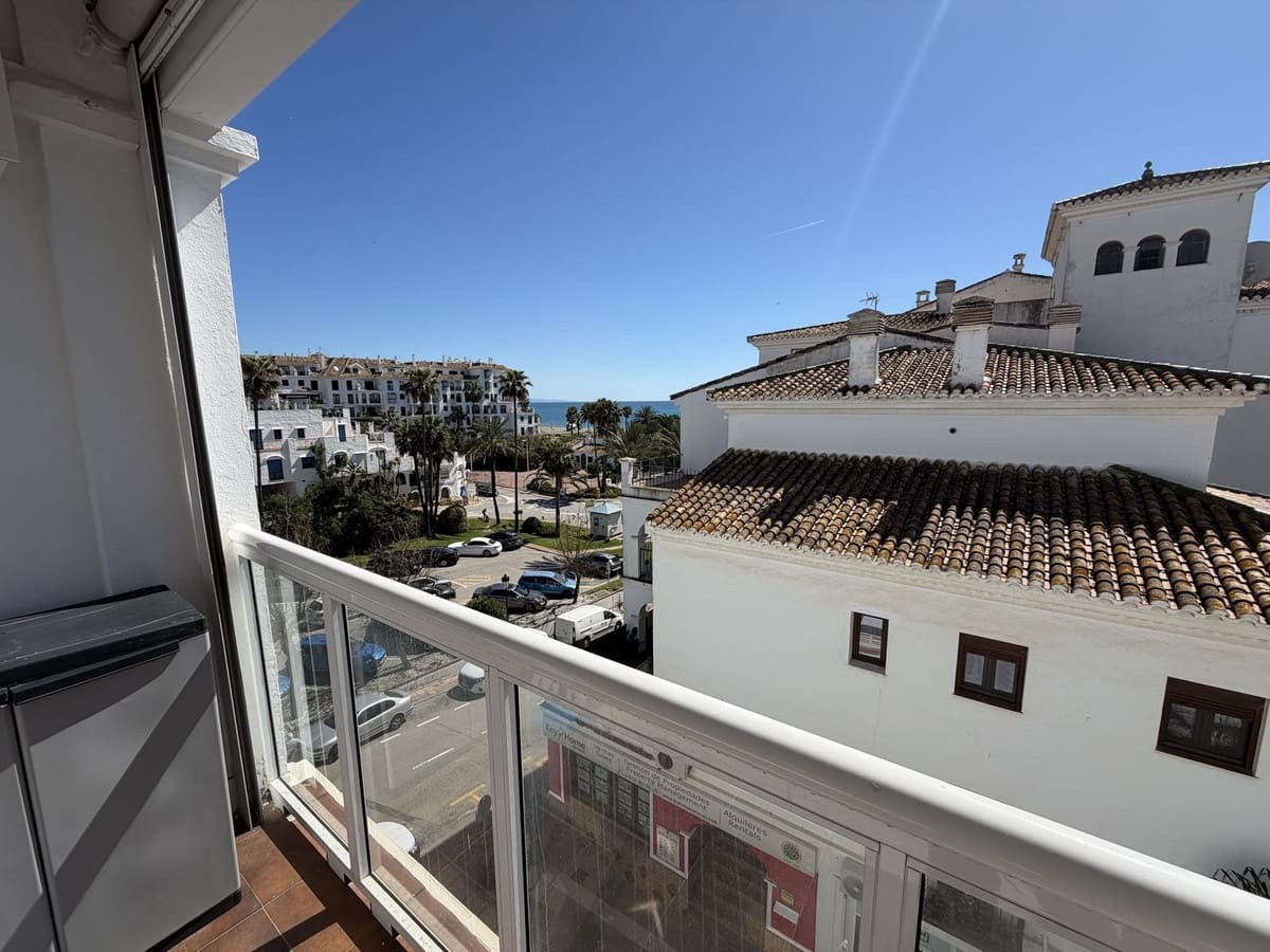 1 chambre Penthouse à vendre à La Duquesa / Puerto de la Duquesa - 249 000 € (Ref: 9776989)