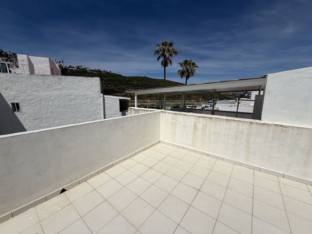 2 soveværelse Byhus til salg i La Duquesa / Puerto de la Duquesa, Manilva med swimmingpool - € 249.000 (Ref: 9786818)