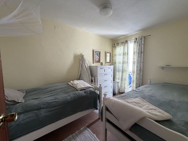 2 soveværelse Byhus til salg i La Duquesa / Puerto de la Duquesa, Manilva med swimmingpool - € 249.000 (Ref: 9786818)