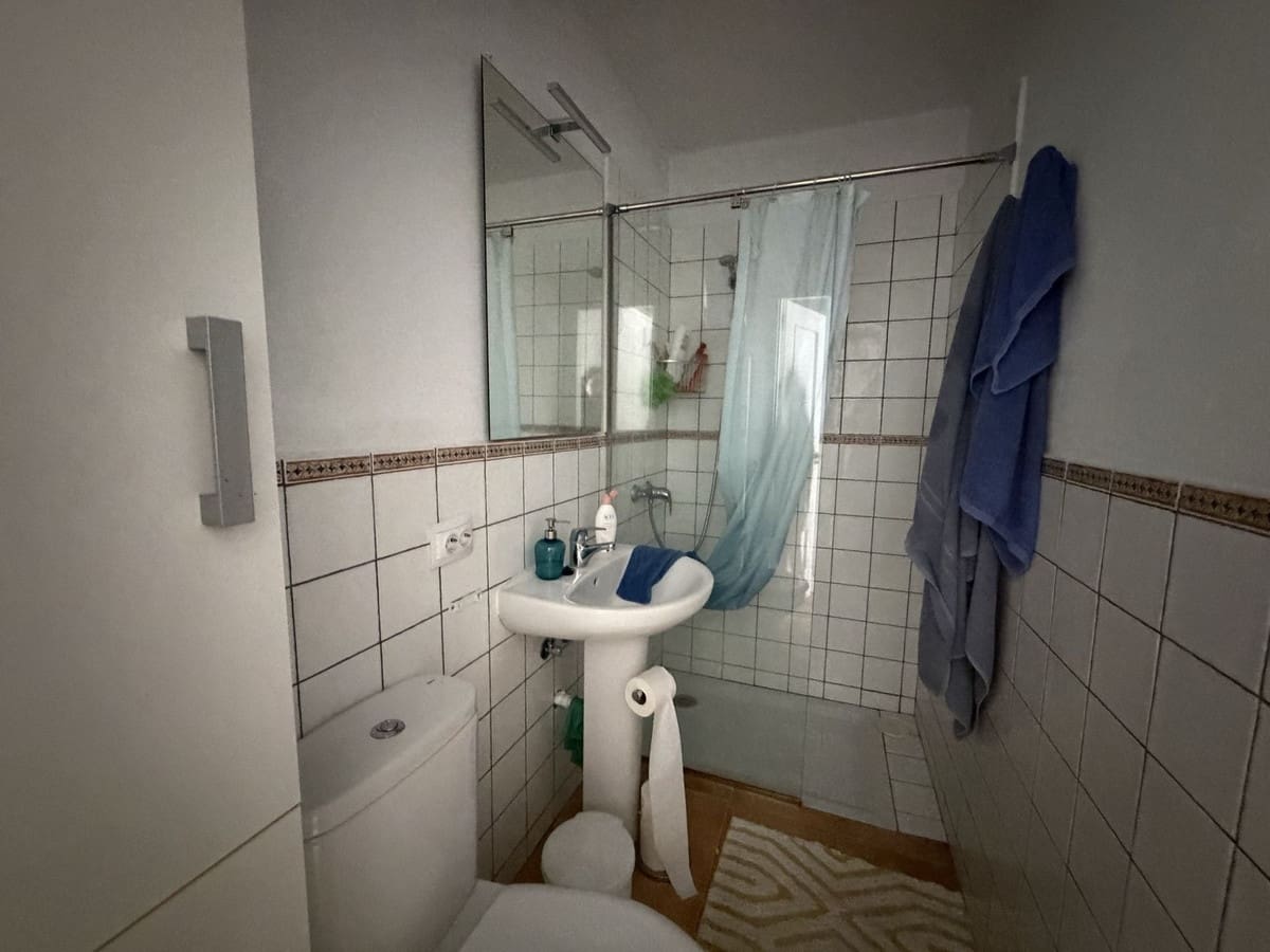 2 soveværelse Byhus til salg i La Duquesa / Puerto de la Duquesa med swimmingpool - € 249.000 (Ref: 9786818)
