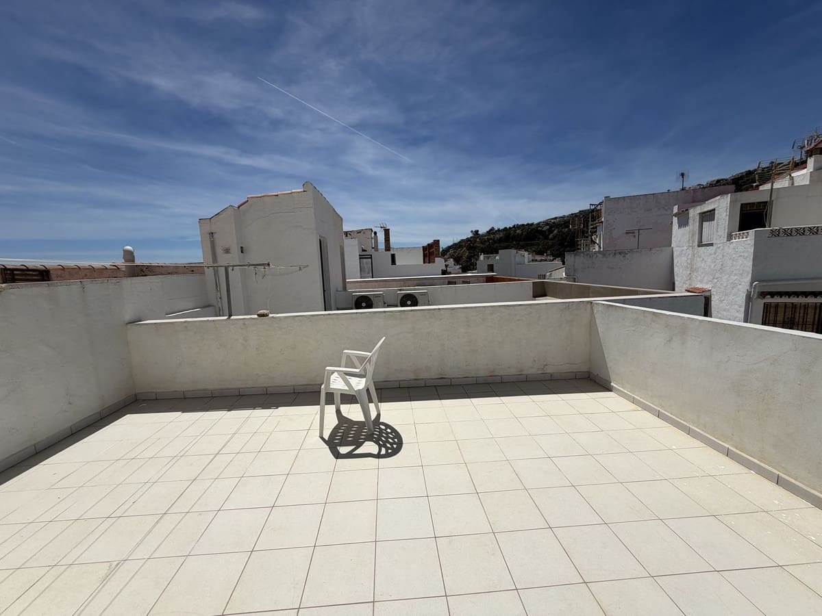 2 soveværelse Byhus til salg i La Duquesa / Puerto de la Duquesa med swimmingpool - € 249.000 (Ref: 9786818)