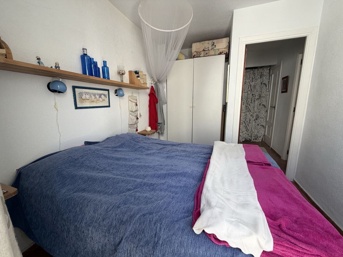 2 soveværelse Byhus til salg i La Duquesa / Puerto de la Duquesa med swimmingpool - € 249.000 (Ref: 9786818)