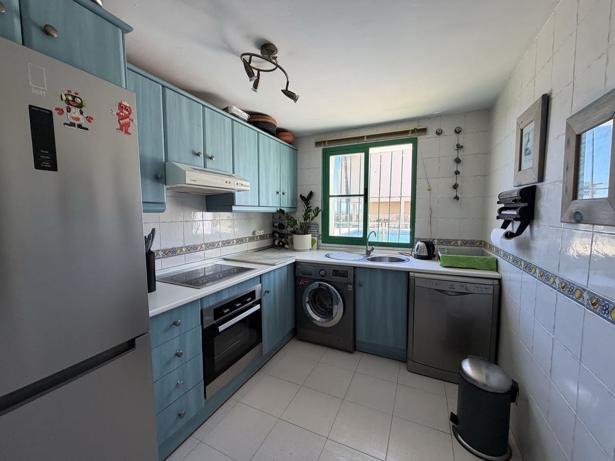 3 bedroom Townhouse for sale in Bahia de Casares with pool garage - € 550,000 (Ref: 9787589)