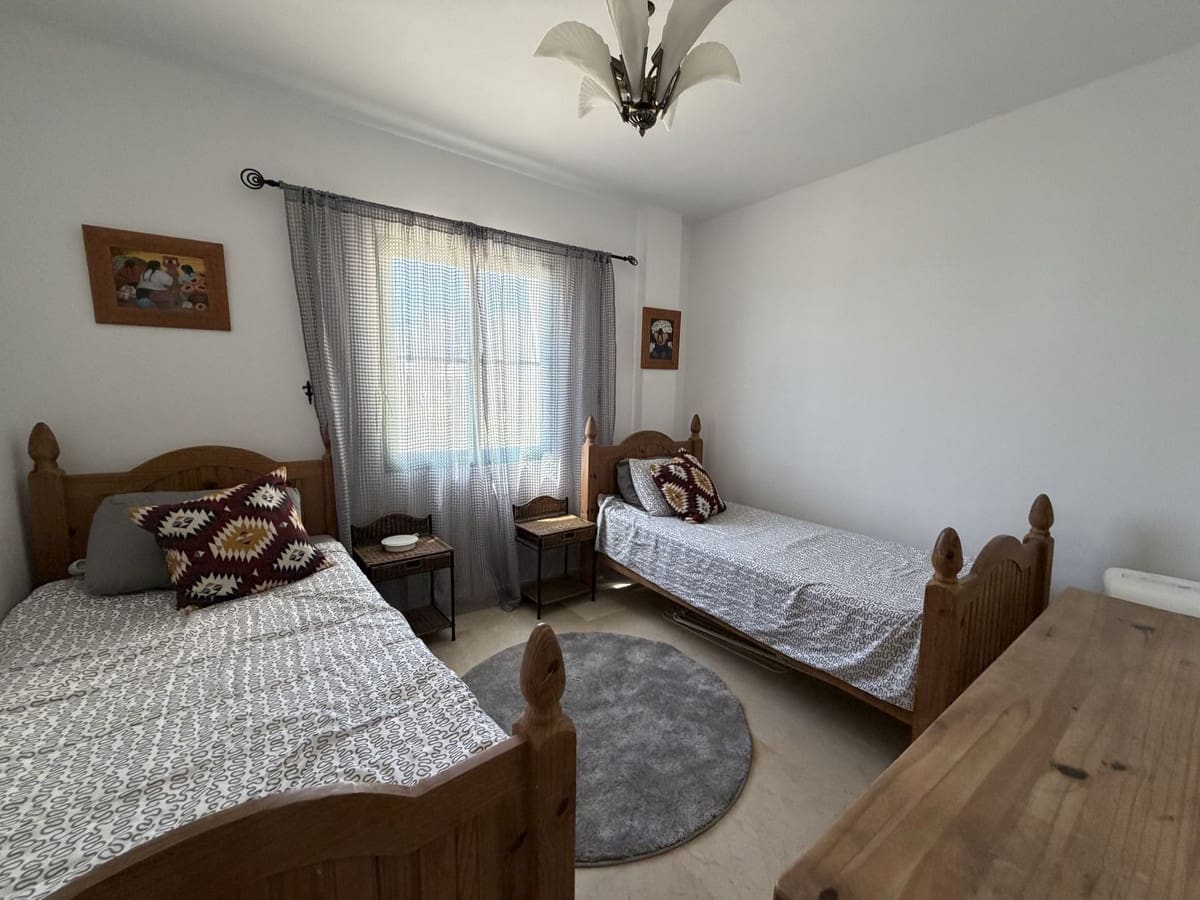 3 bedroom Townhouse for sale in Bahia de Casares with pool garage - € 550,000 (Ref: 9787589)