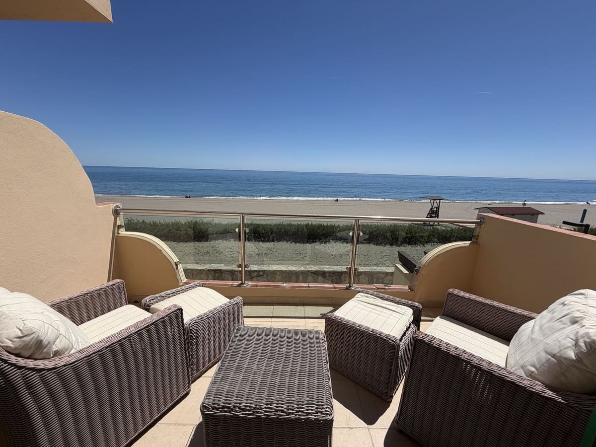 3 bedroom Townhouse for sale in Bahia de Casares with pool garage - € 550,000 (Ref: 9787589)