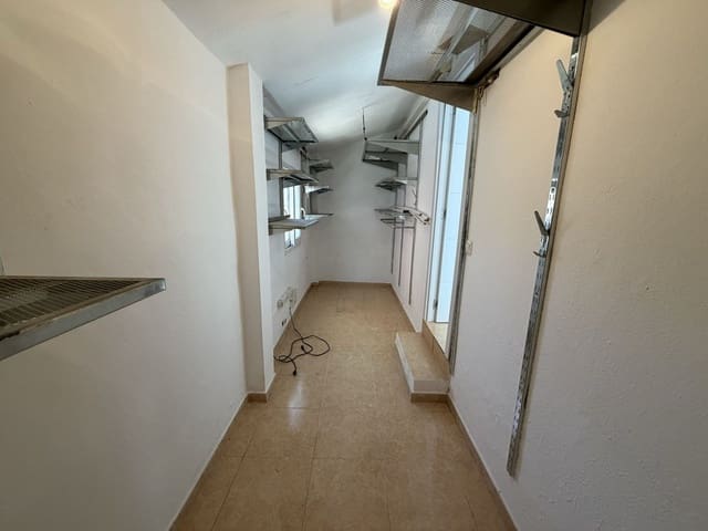 4 slaapkamer Huis te koop in Manilva met zwembad garage - € 475.000 (Ref: 9789820)