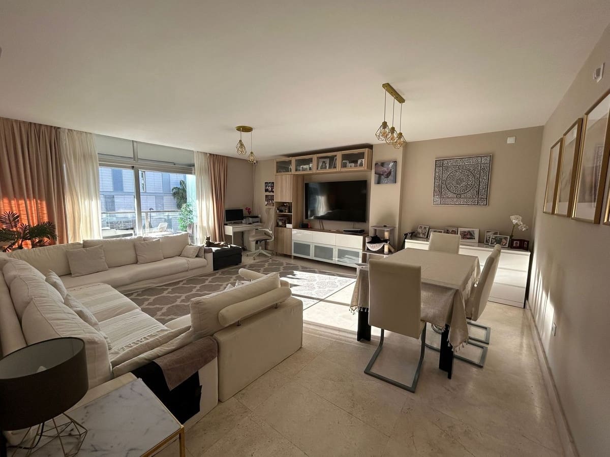 3 chambre Appartement à vendre à Manilva avec piscine garage - 359 000 € (Ref: 9848264)