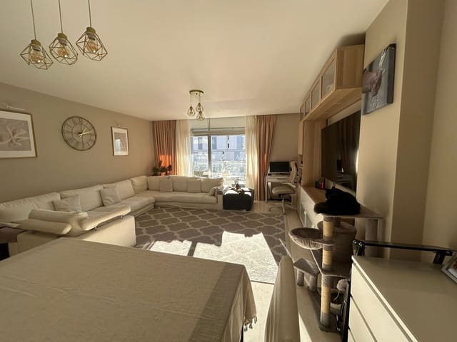 3 chambre Appartement à vendre à Manilva avec piscine garage - 359 000 € (Ref: 9848264)