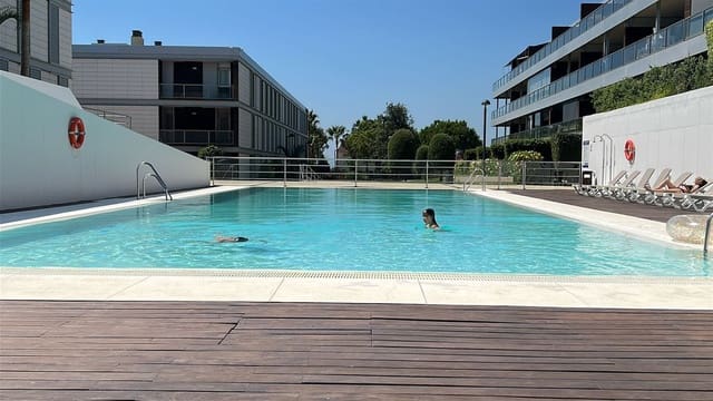 3 chambre Appartement à vendre à Manilva avec piscine garage - 359 000 € (Ref: 9848264)