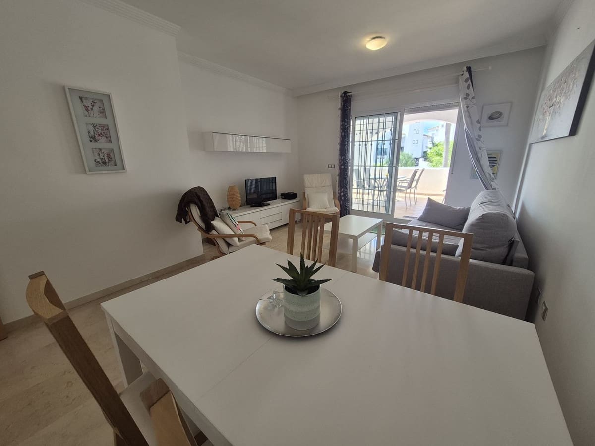 2 soverom Leilighet til salgs i La Duquesa / Puerto de la Duquesa med svømmebasseng garasje - € 295 000 (Ref: 9852189)