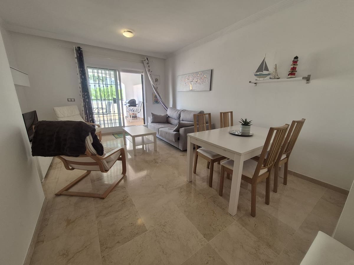 2 soverom Leilighet til salgs i La Duquesa / Puerto de la Duquesa med svømmebasseng garasje - € 295 000 (Ref: 9852189)