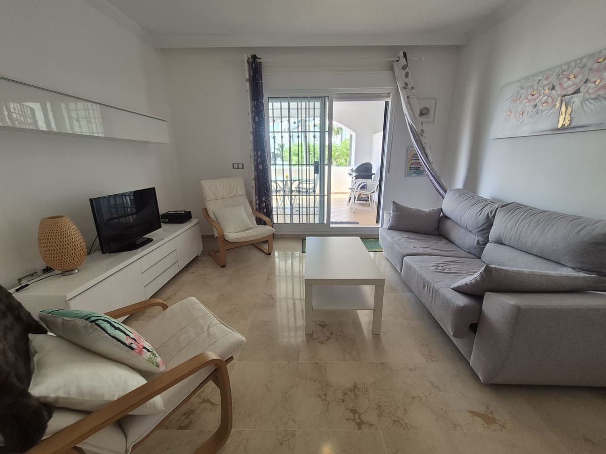 2 soverom Leilighet til salgs i La Duquesa / Puerto de la Duquesa med svømmebasseng garasje - € 295 000 (Ref: 9852189)