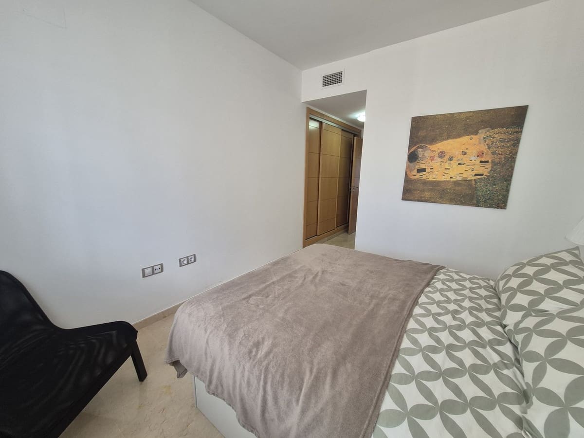 2 soverom Leilighet til salgs i La Duquesa / Puerto de la Duquesa med svømmebasseng garasje - € 295 000 (Ref: 9852189)