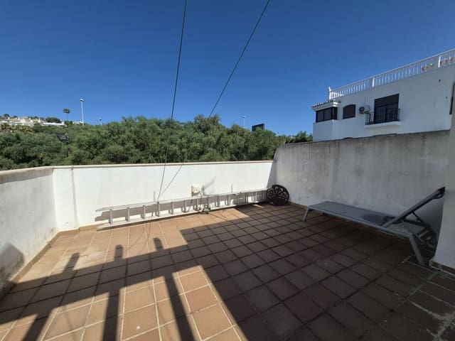 3 quarto Casa em Banda para venda em La Duquesa / Puerto de la Duquesa, Manilva com garagem - 375 000 € (Ref: 9852190)
