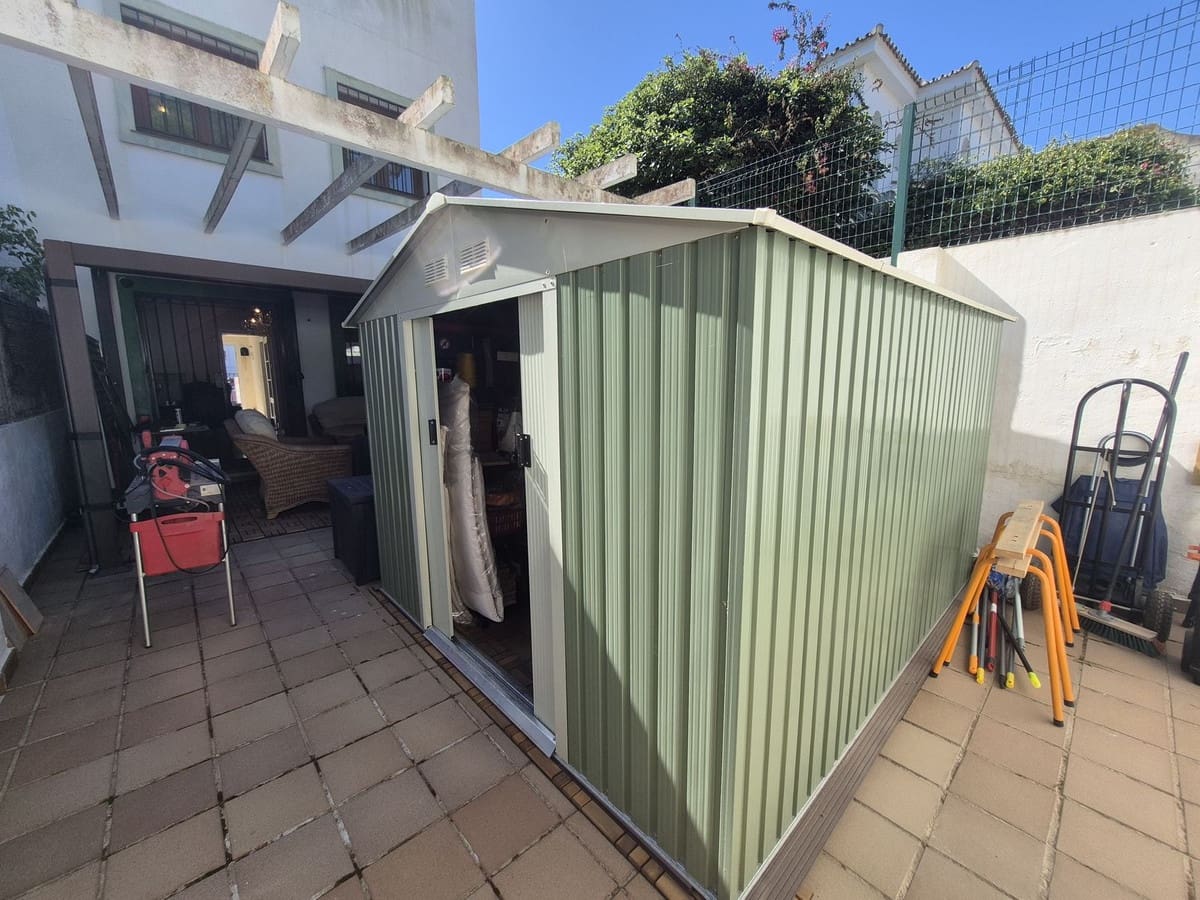 3 quarto Casa em Banda para venda em La Duquesa / Puerto de la Duquesa com garagem - 375 000 € (Ref: 9852190)